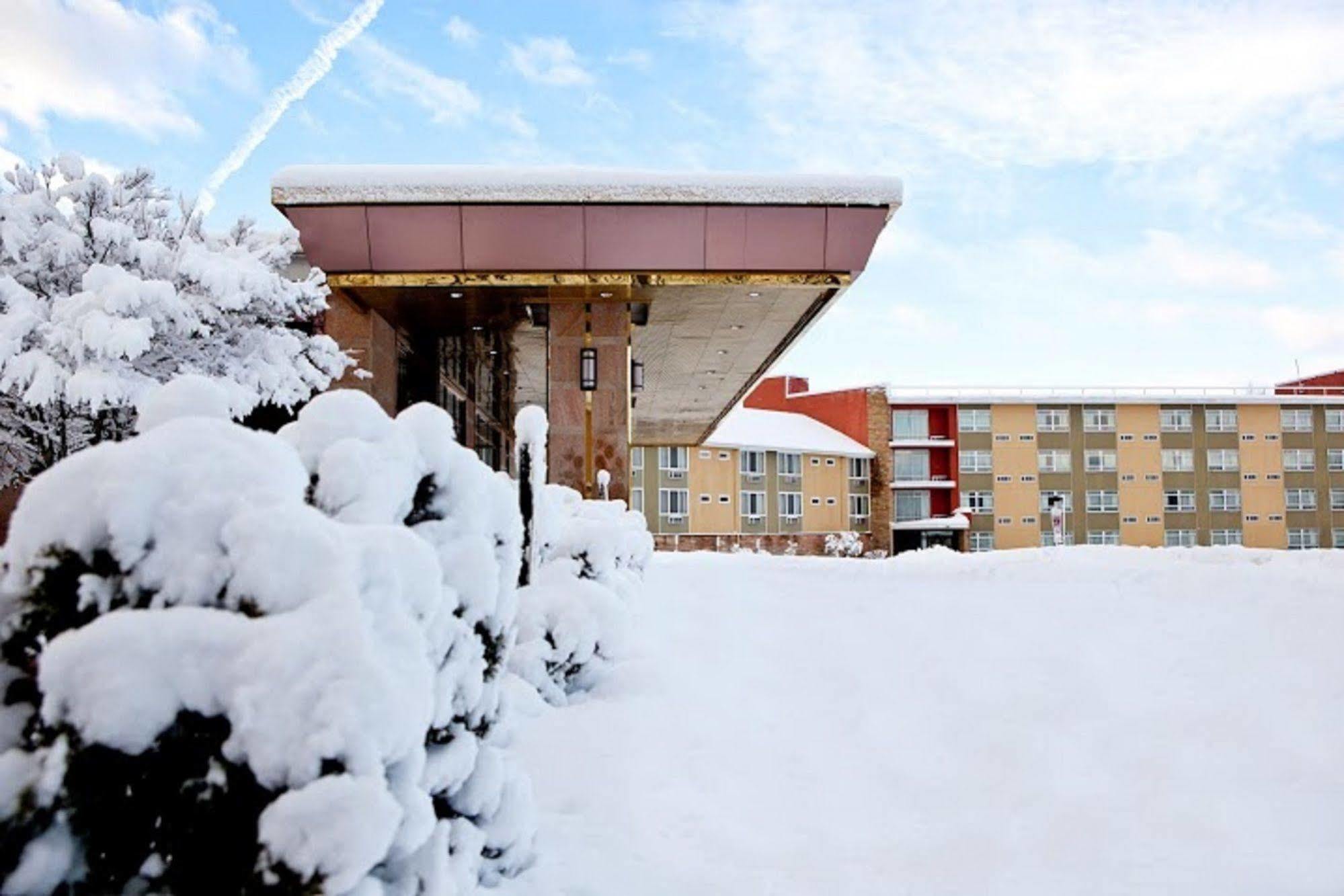 Honors Haven Retreat & Conference Hotel Ellenville Exterior photo